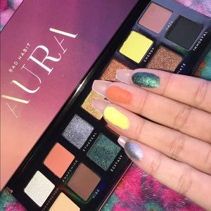 Aura pallet from hush